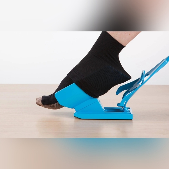 NEW Sock Slider The Easy on Easy off Sock Aid Kit As Seen On TV - Picture 13 of 15